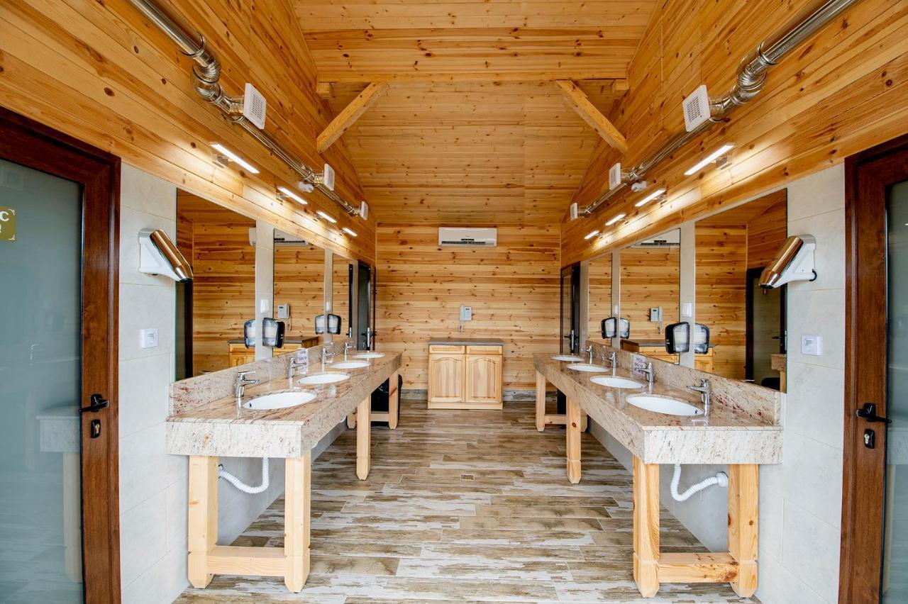 Glamping&Motel Alliance Plowdiw Exterior foto